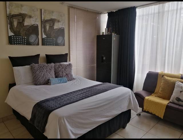 3 bed property to rent in ARCADIA